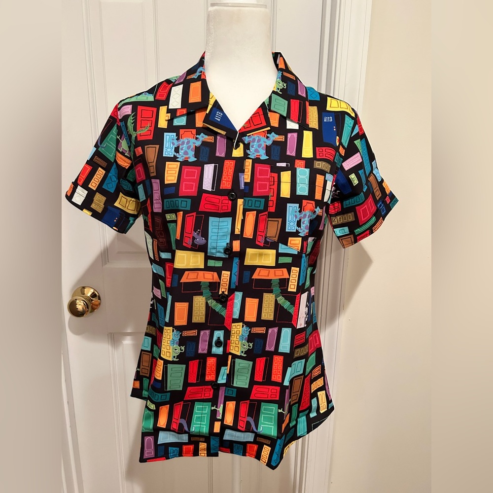 NWT RSVLTS Pixar Monsters Inc. Doors Shirt - women’s size med